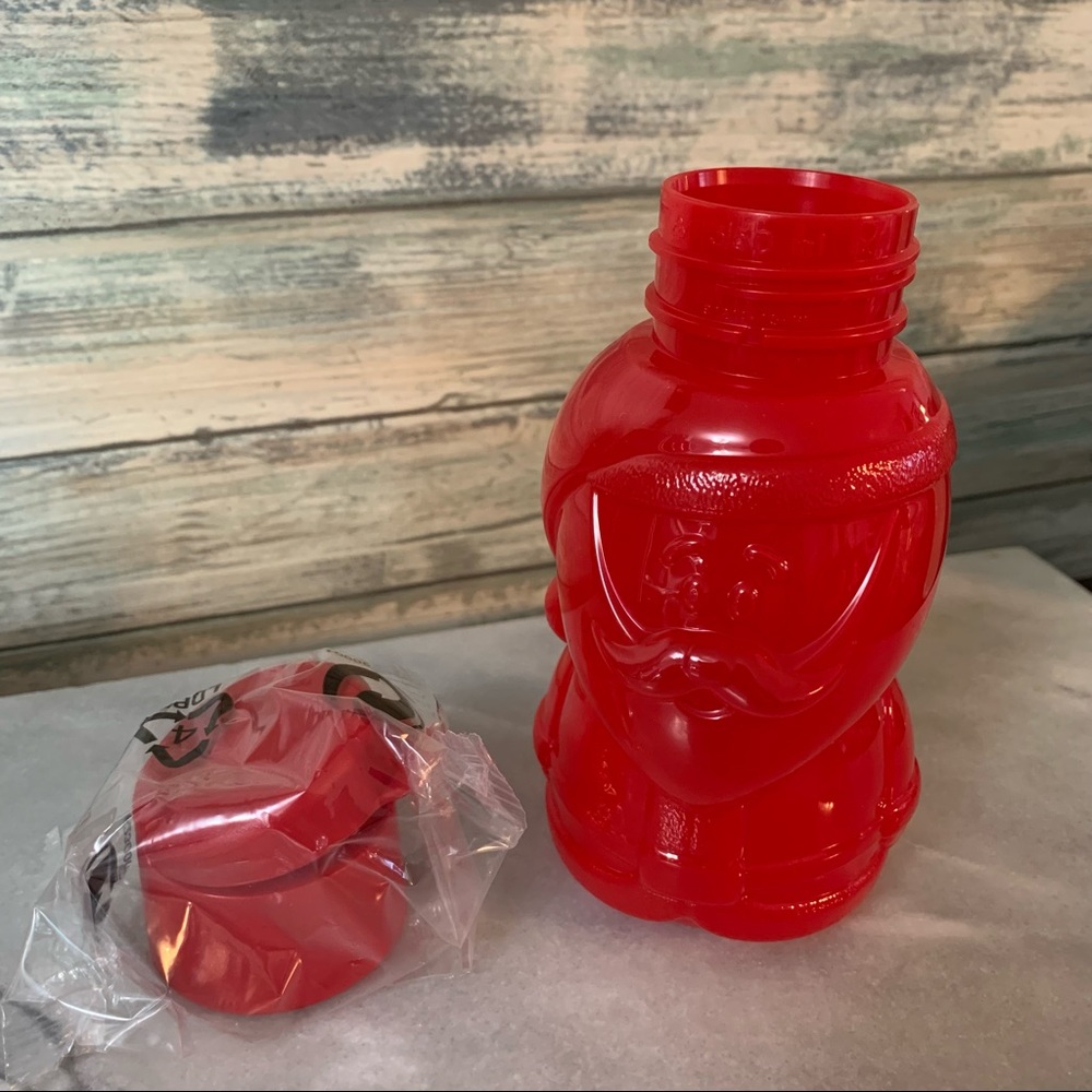 Tupperware Santa Eco Bottle New